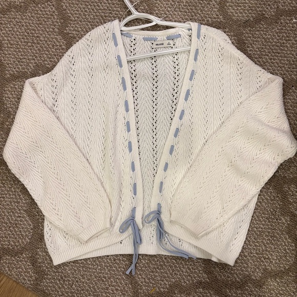 Hollister Sweaters - White and Blue Hollister Cardigan